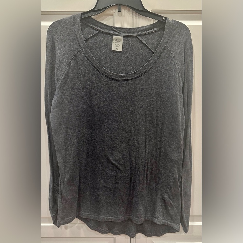 Calia by Carrie Underwood XL Ruched Sleeve Long Sleeved Top Grey